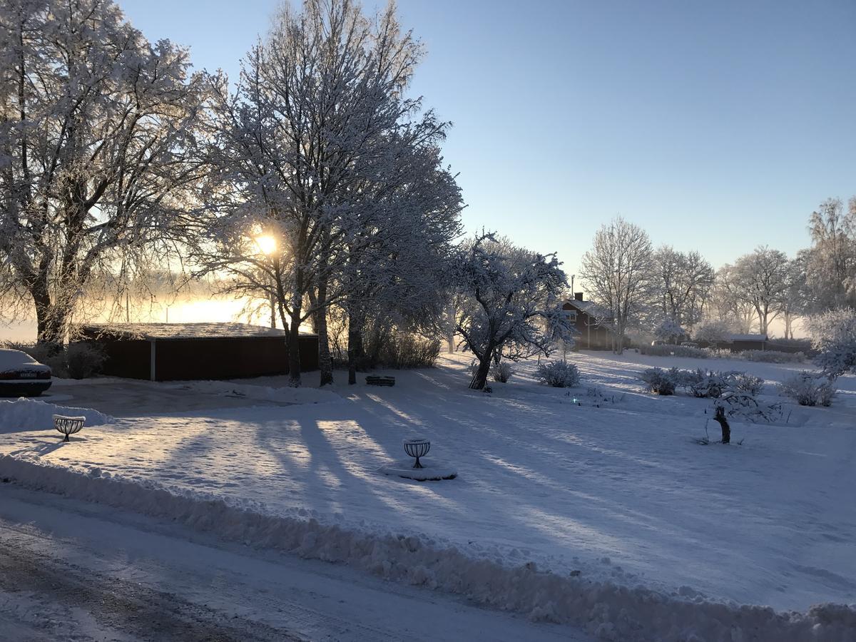 Christinas Gaestgifveri B&B Ervalla Eksteriør billede