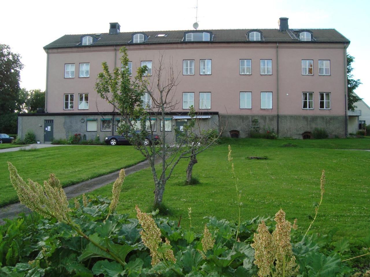 Christinas Gaestgifveri B&B Ervalla Eksteriør billede